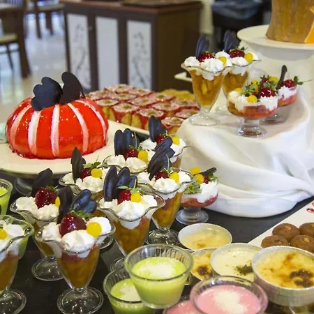 Grand Atilla Szálloda Alanya