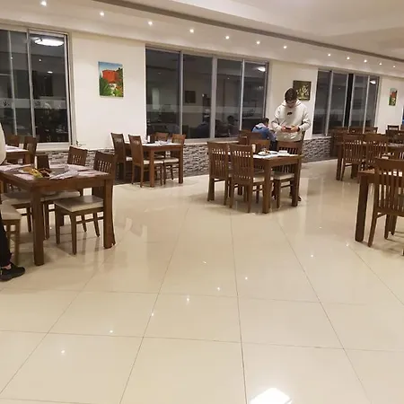 阿提拉大酒店 4* 阿拉尼亚