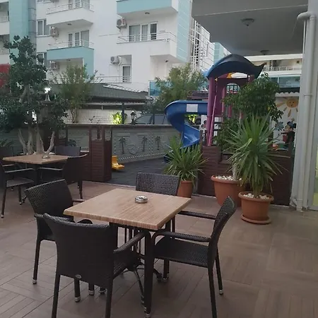 Hotell Grand Atilla 4*